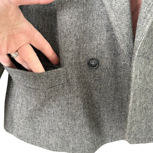 Vintage Saks Fifth Avenue Gray Wool Blazer Jacket One Button Front, Size Medium - Picture 8 of 11